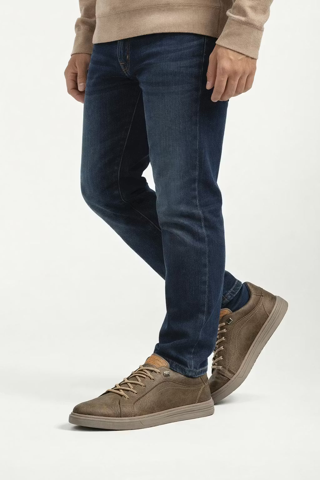 Vintage Grain Lace-Up Low-Top Sneakers
