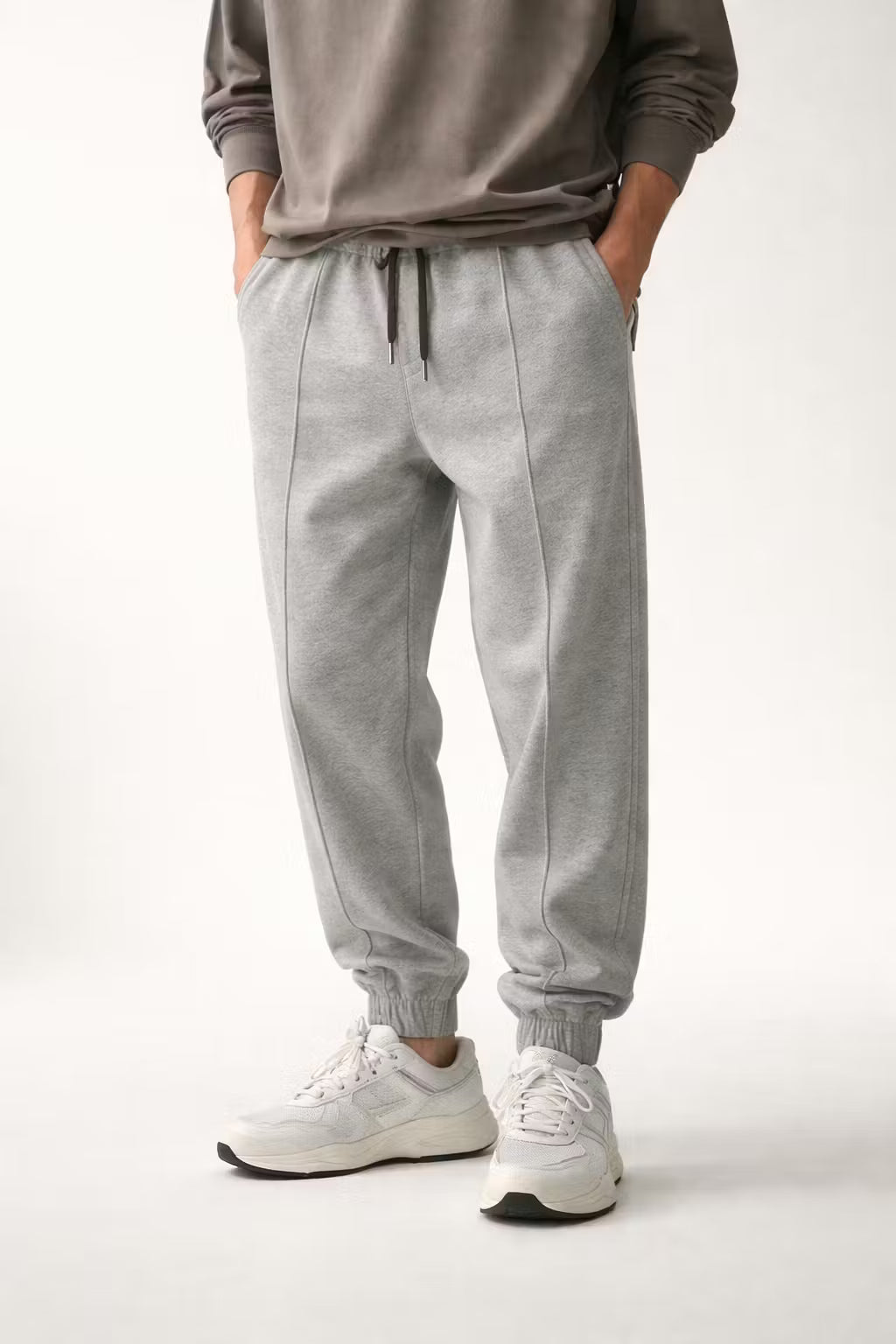 Men’s Jogger Pants With Tapered Fit Elastic Cuffs And Drawstring Waist