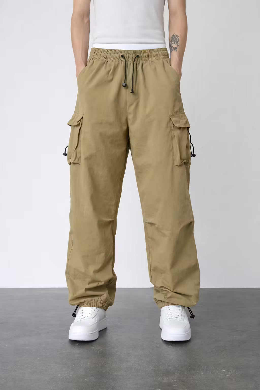 Utility Wide-Leg Cargo Trousers