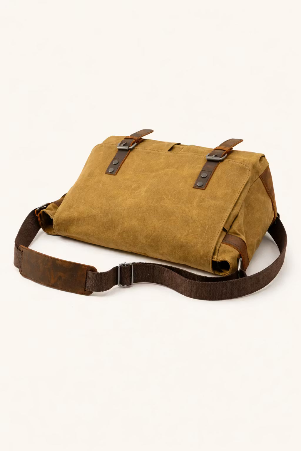 The Ashford Field Bag