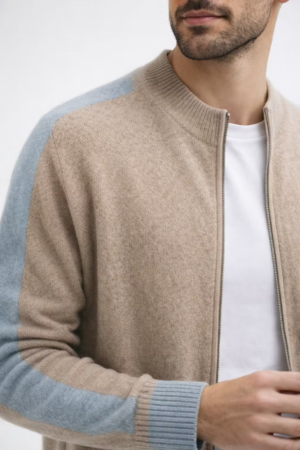 Contrast Trim Zip-Up Knit Cardigan