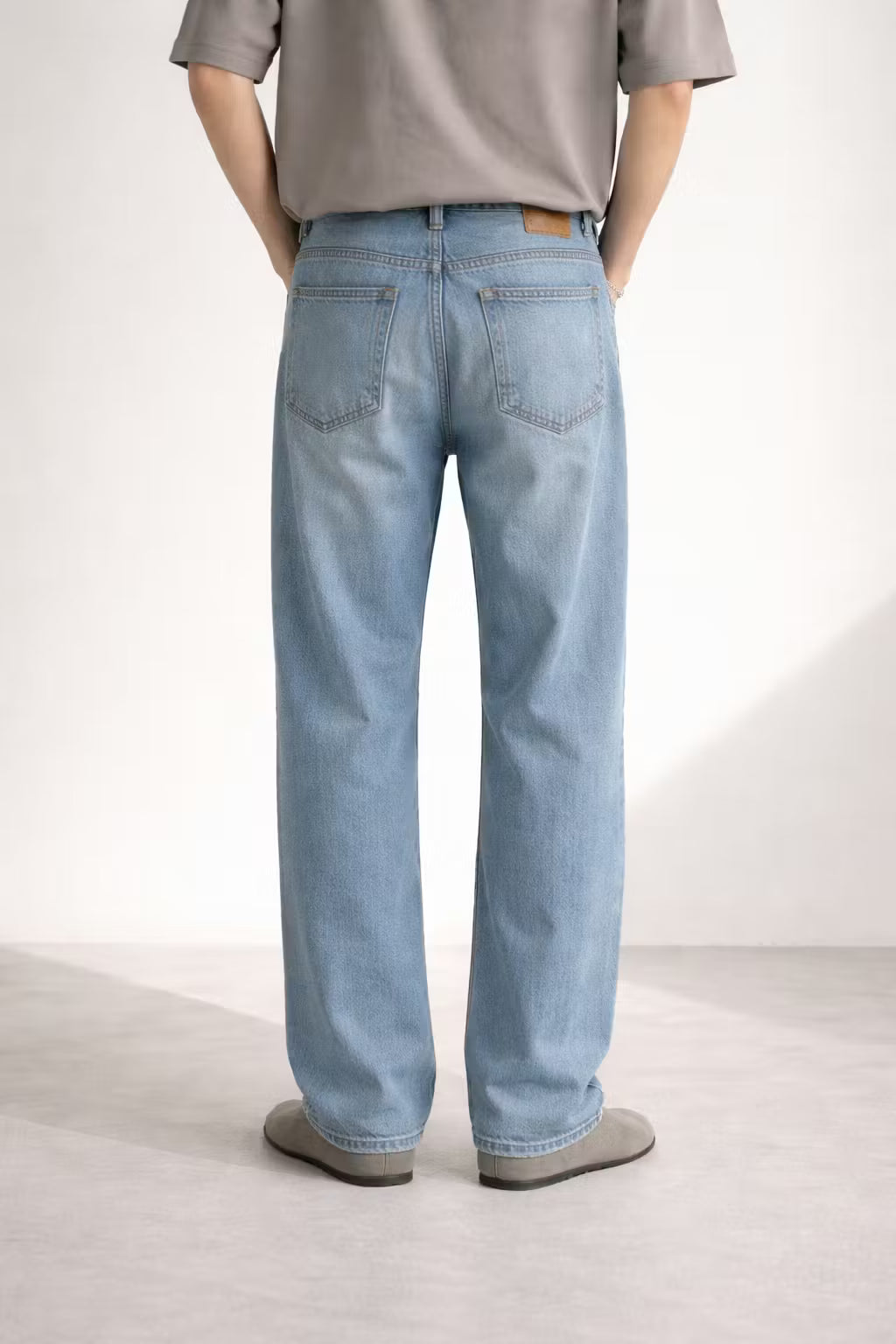 Light Wash Wide-Leg Denim Pant