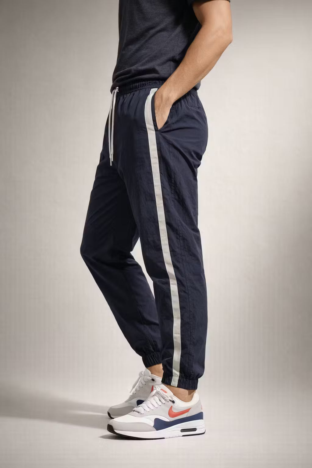 Thin Contrast Stripe Casual Sports Pants