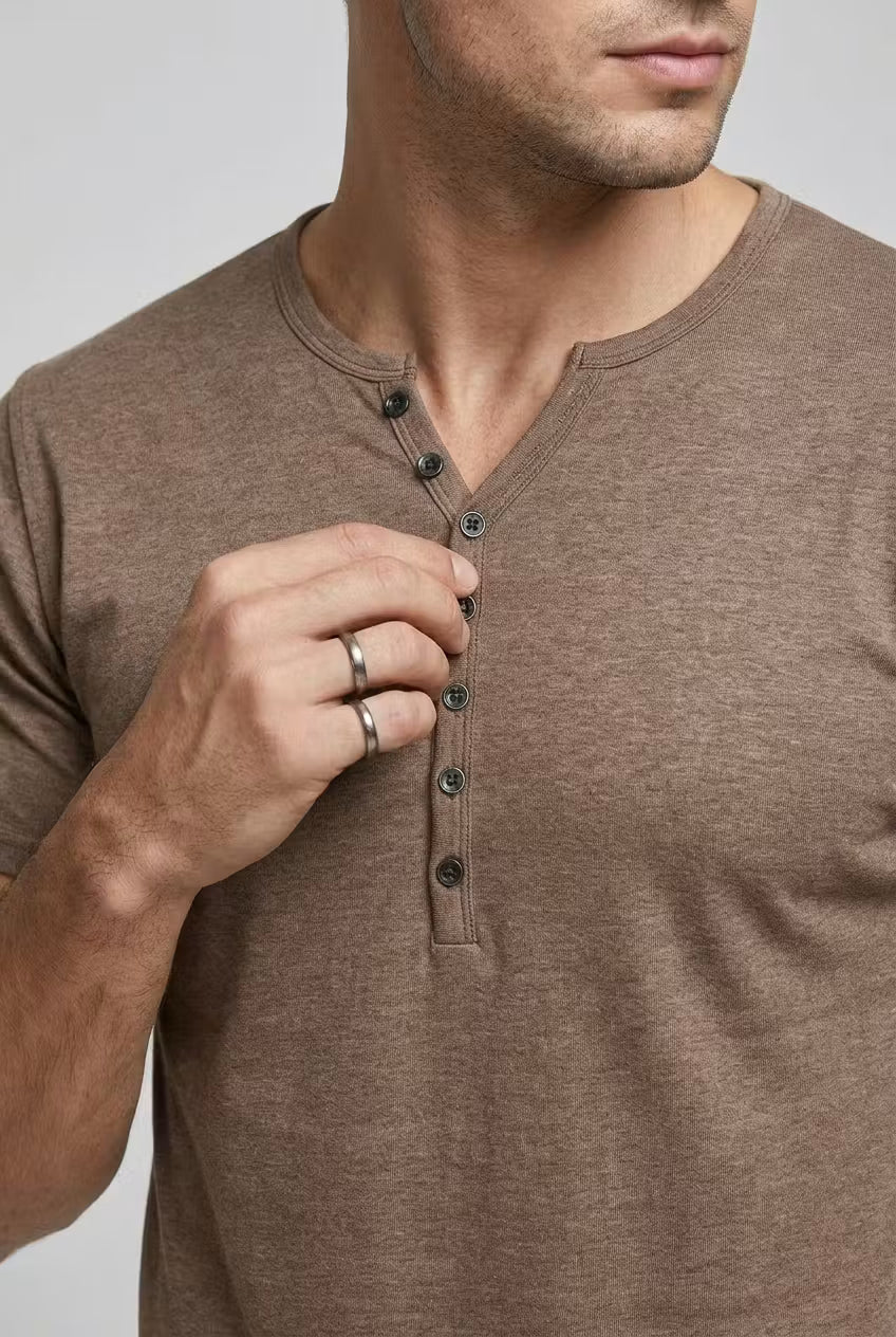 Men’s Short Sleeve Henley Shirt With Button Placket