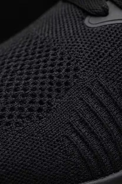 Shadowline Knit Runners