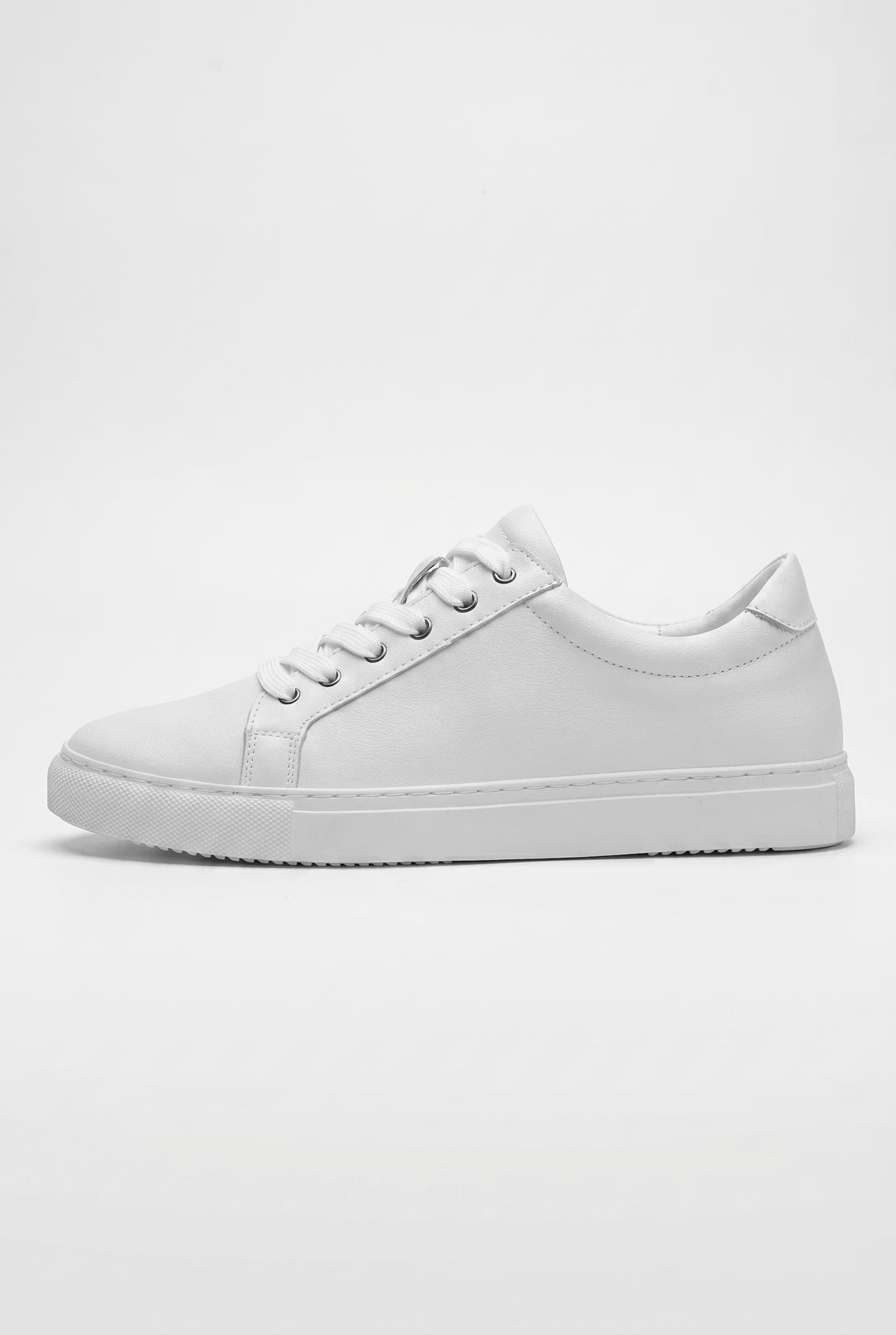 Everfield Leather Court Sneakers