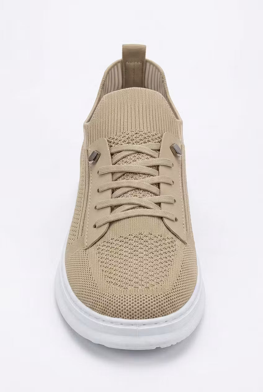 Crestline Knit Sneaker