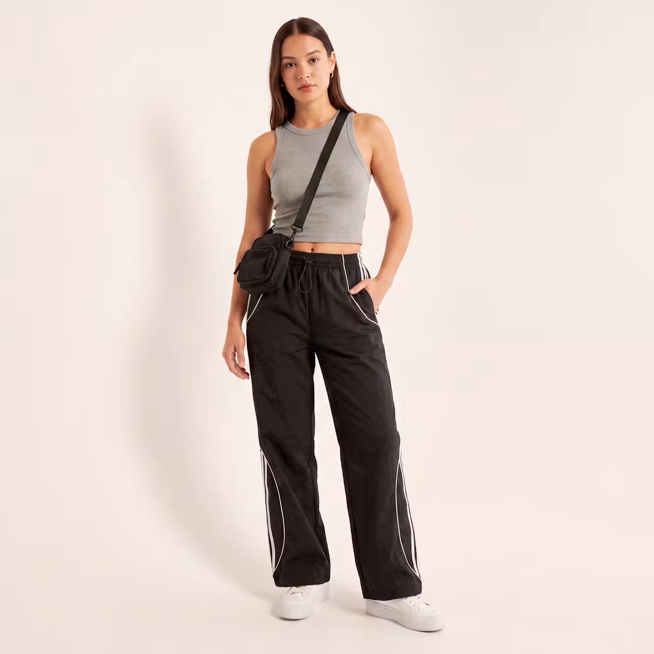 Livia Broek met Zijstrepen