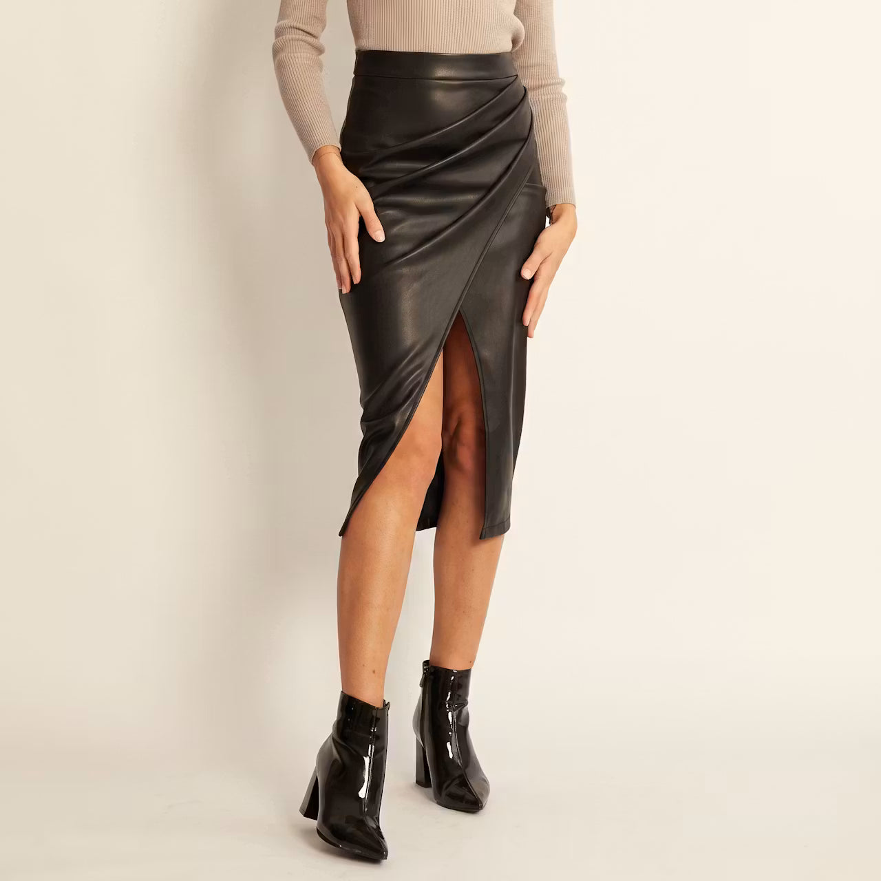 Selene Gedrapeerde Kunstleer Midirok
