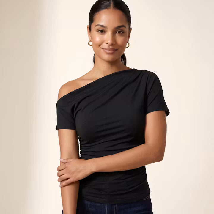 Nola Top met Asymmetrische Hals