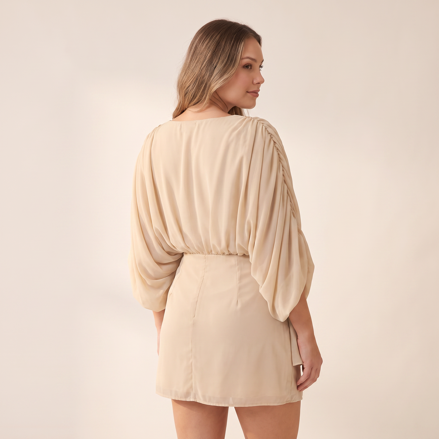 Liora gedrapeerde blouse met vleermuismouwen