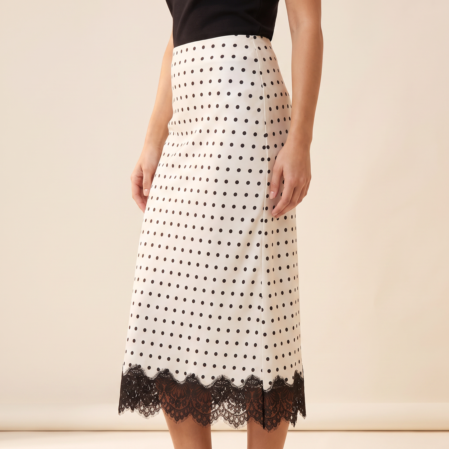 Noelle midirok met stippen en kanten zoom