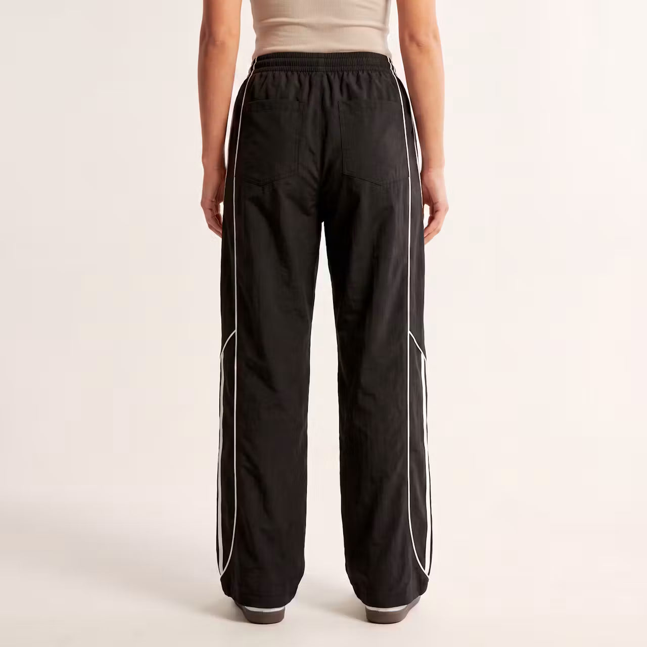 Livia Broek met Zijstrepen
