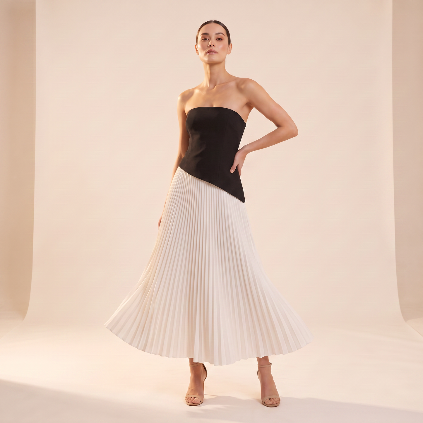 Monochrome Line mouwloze maxi-jurk