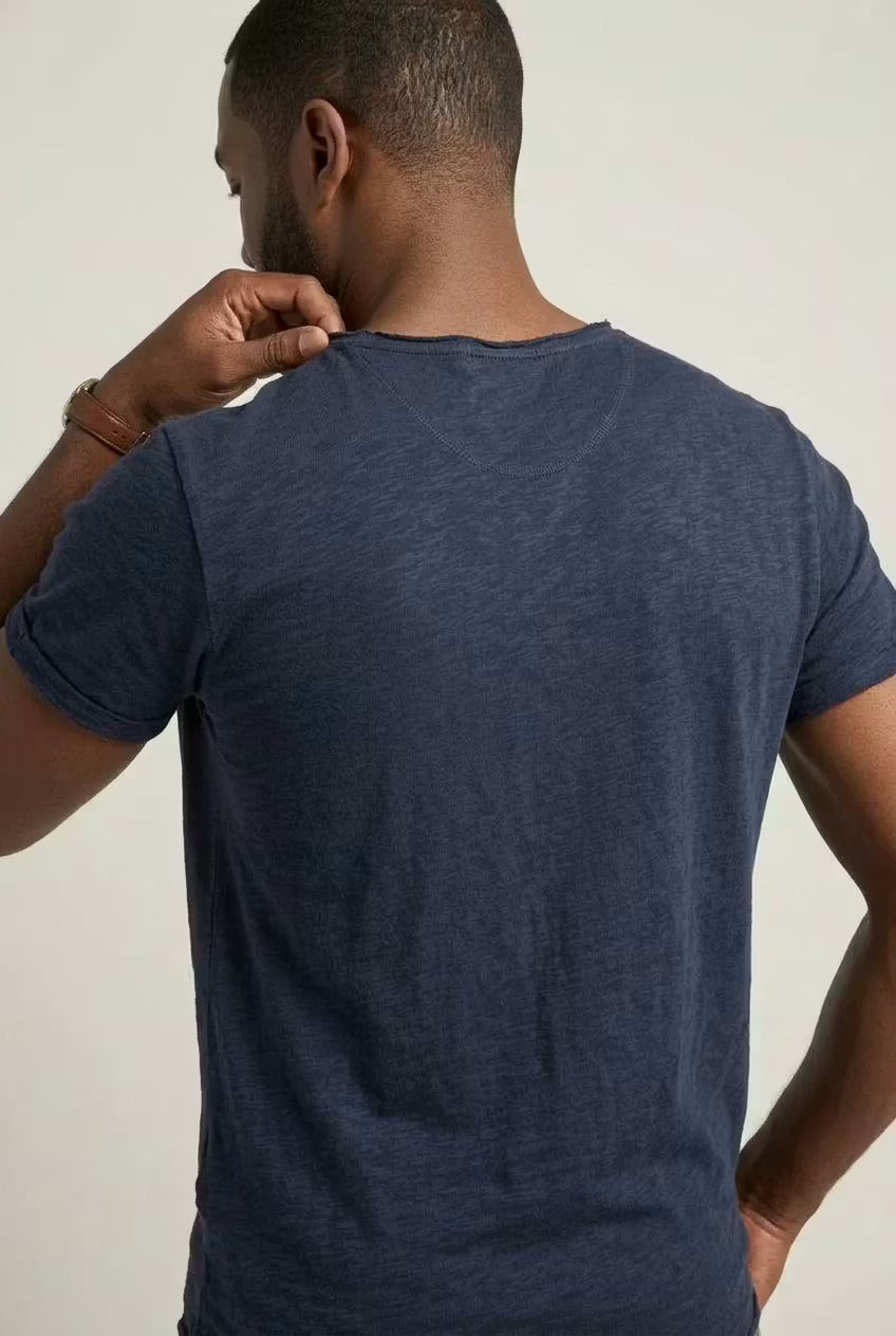 Camiseta cuello pico Benet