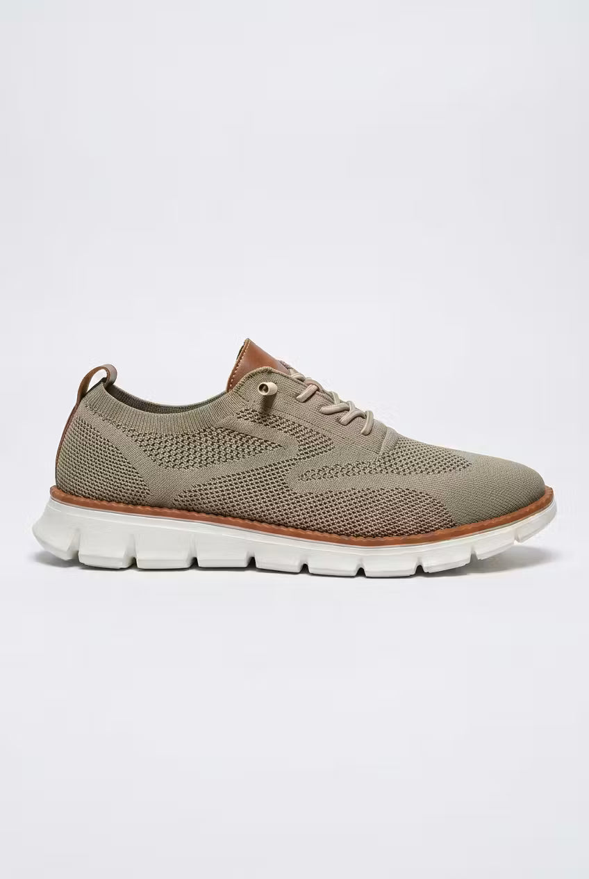 Men’s Knit Oxford-Style Mesh Sneaker