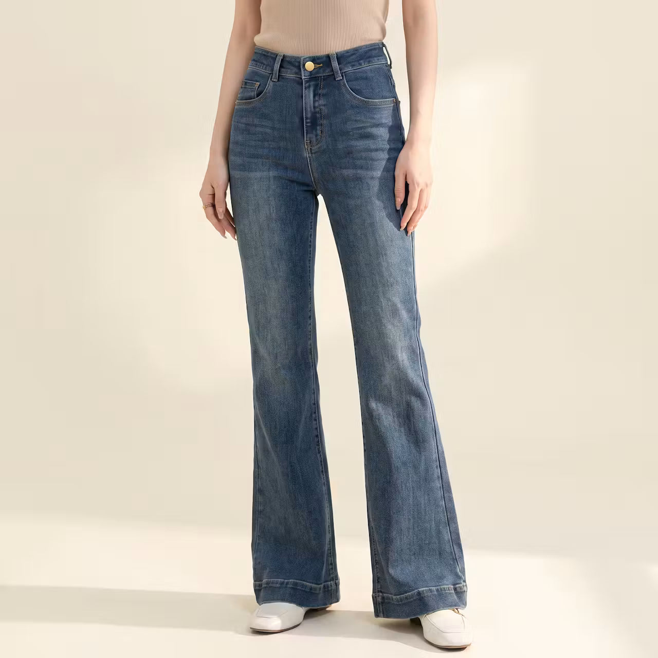 Elara Flared Jeans