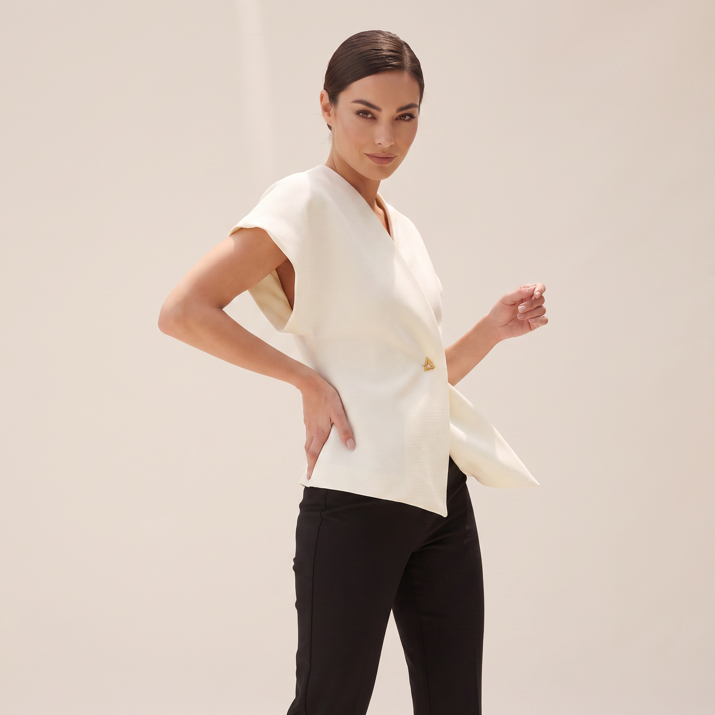 Sculpt Line vesttop met knoop