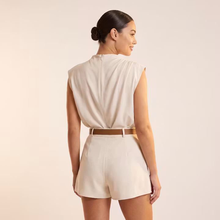 Amara romper met gedrapeerde schouders