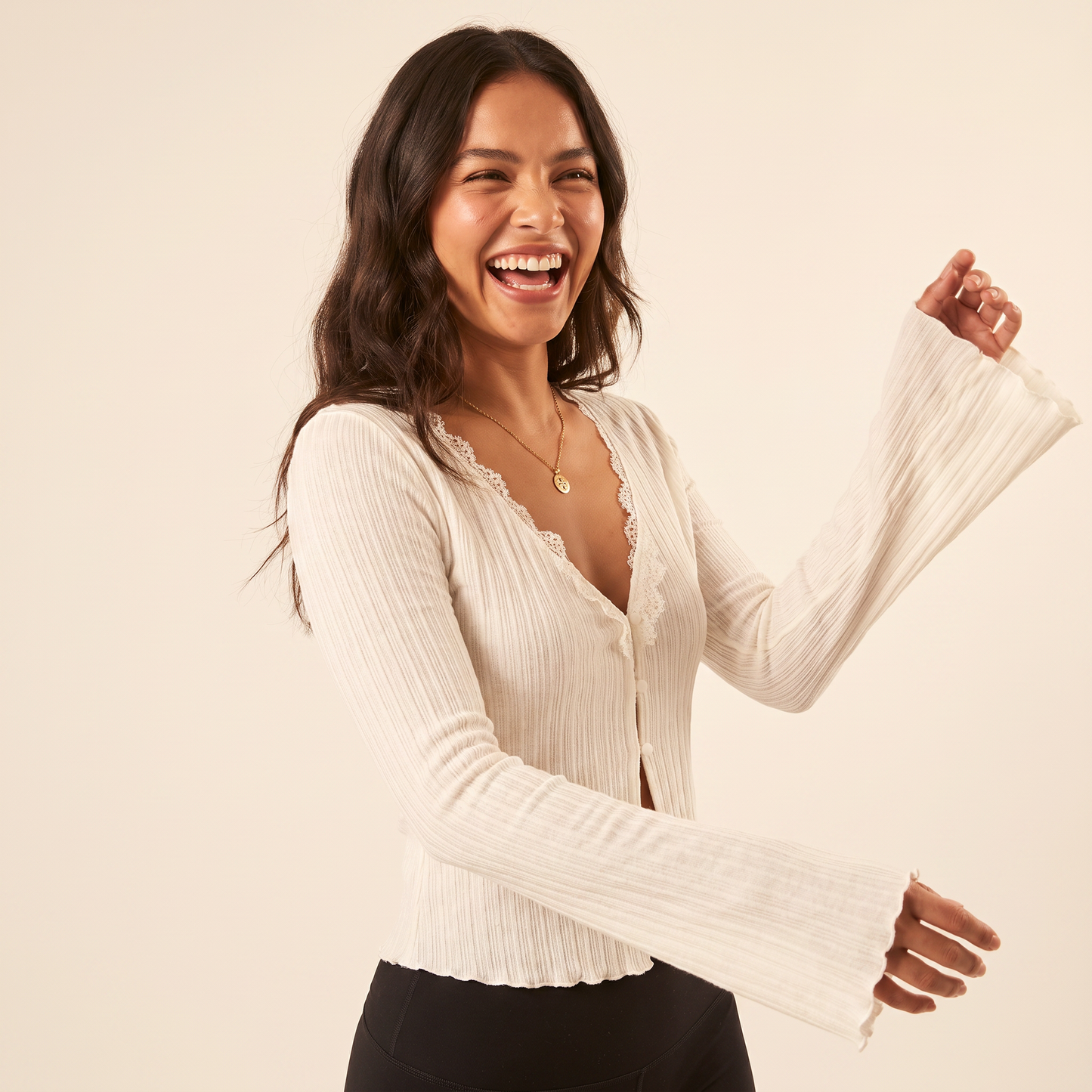 Ivory vest met klokmouwen
