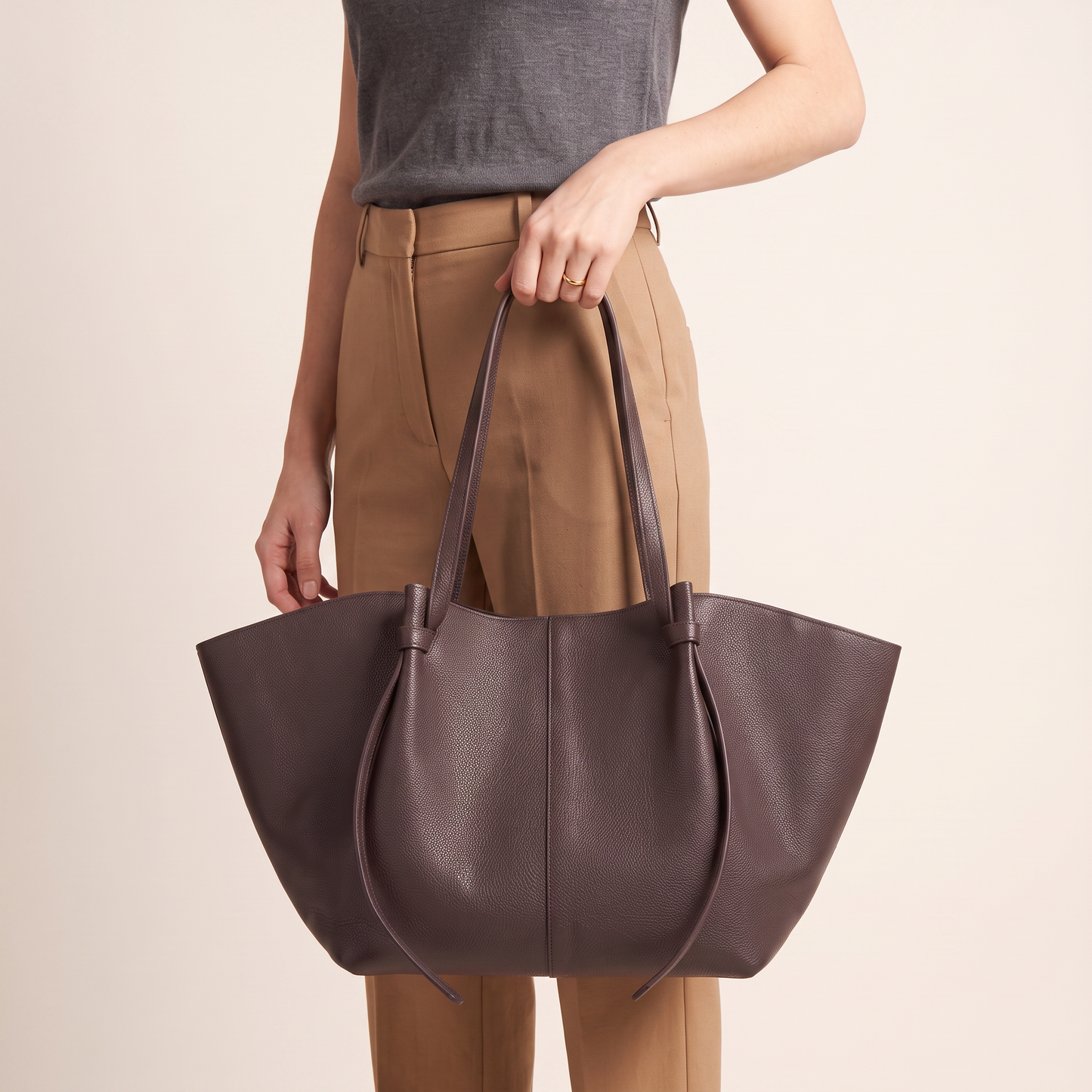 Tavira shopper van PU met panelen