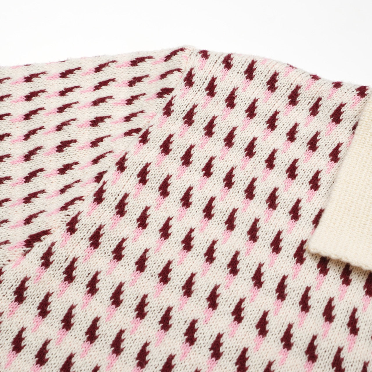 Men’s Patterned Knitted Polo Shirt With Open Collar