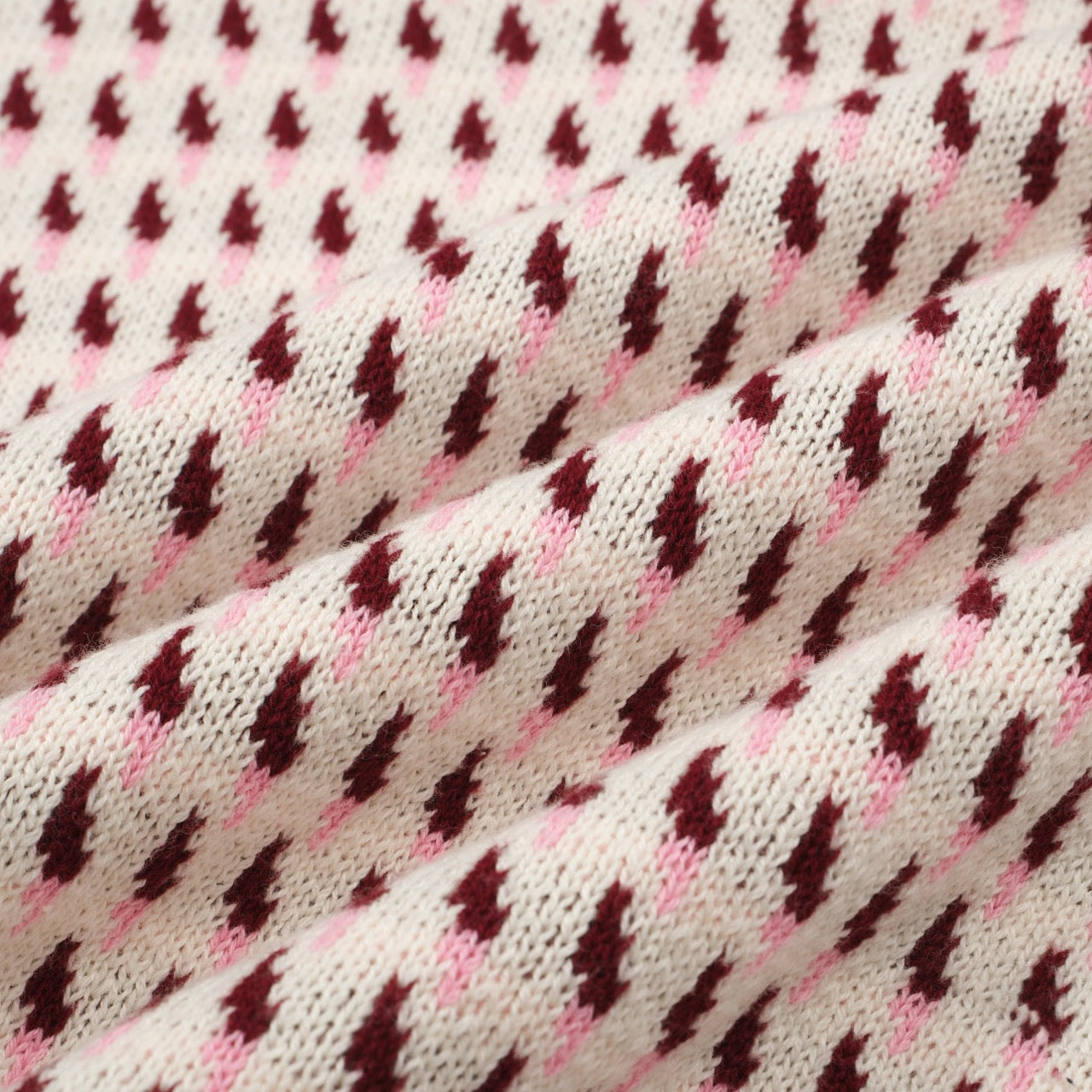 Men’s Patterned Knitted Polo Shirt With Open Collar