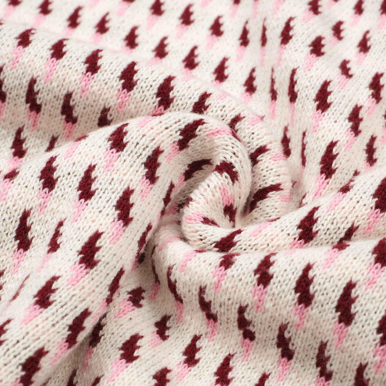 Men’s Patterned Knitted Polo Shirt With Open Collar