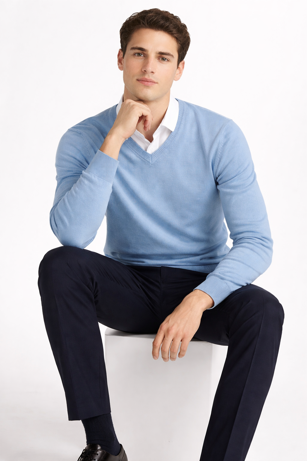 Men’s V-Neck Fine Knit Shirt