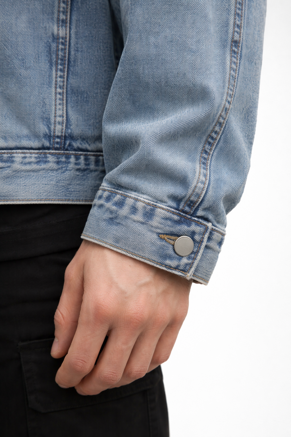 Men’s Button Front Blue Denim Jacket for Street Wear