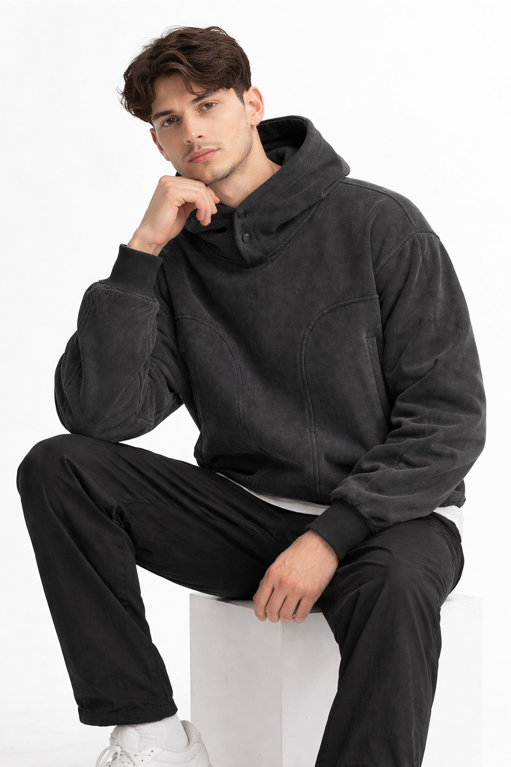 Face-button Hoodie